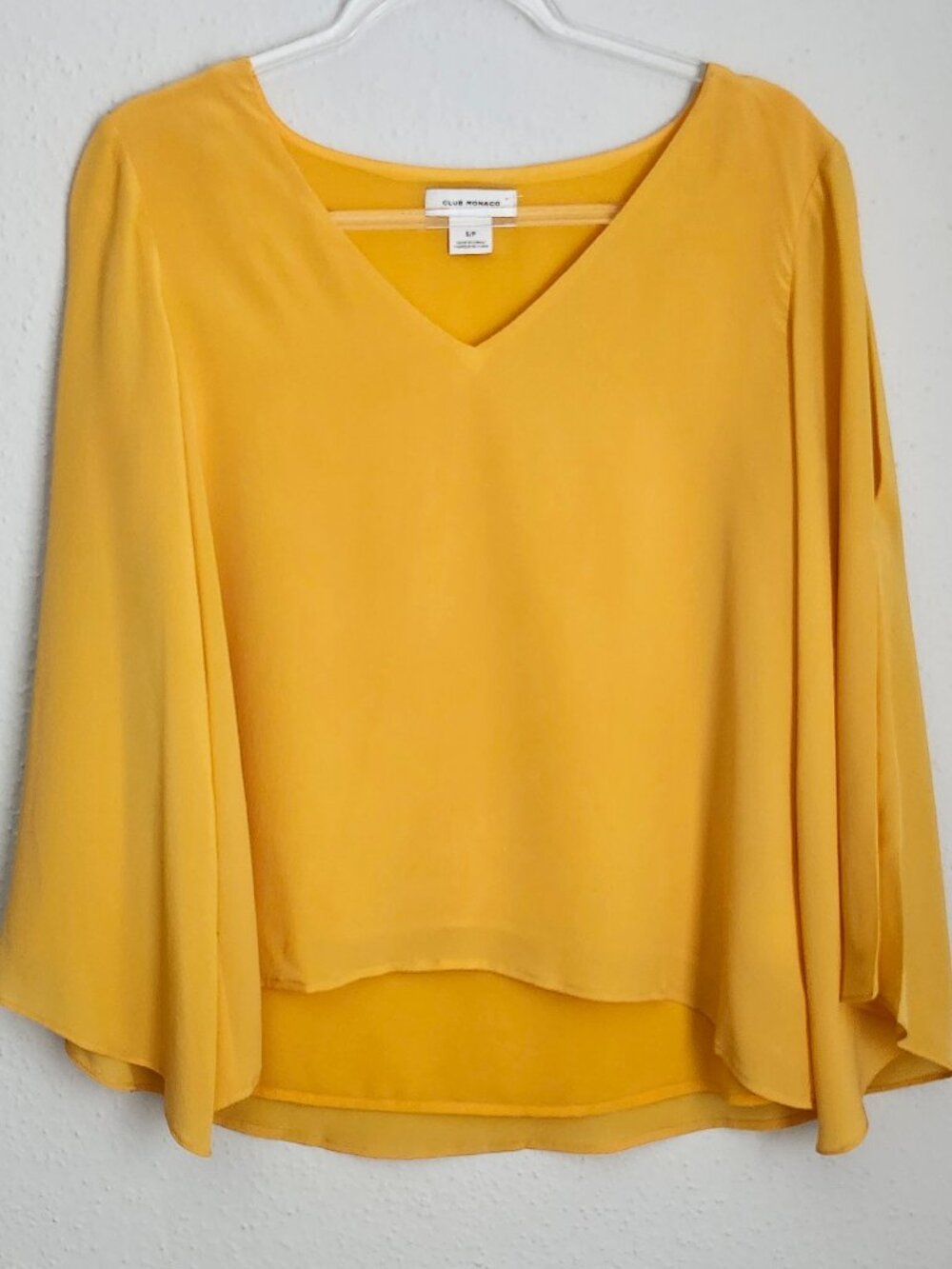 CLUB MONACO 100% Silk Vibrant Yellow V-Neck Blouse S